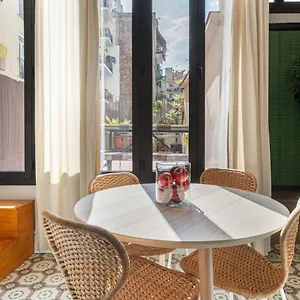 https://weflating-sant-antoni-market.catalonia-hotels.com